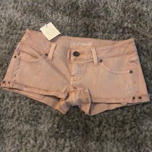 Super cute cheeky shorts.